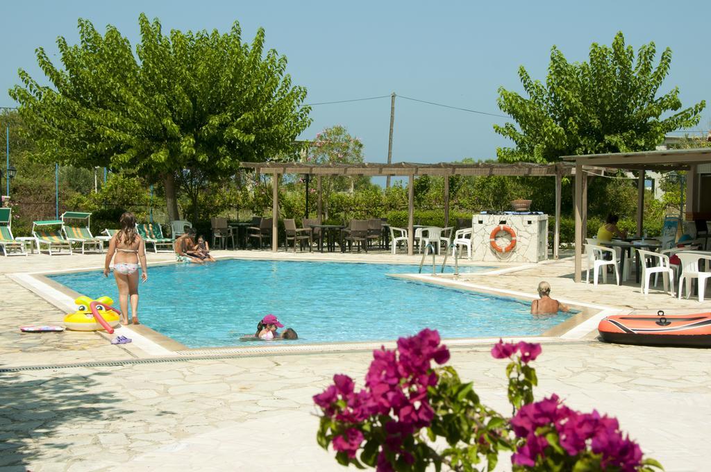 Hotel Elina Perdika  Esterno foto